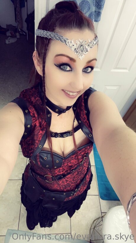 Evanora Skye プロフィール写真