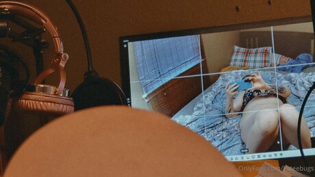 Kateebugs ポルノモデル 写真