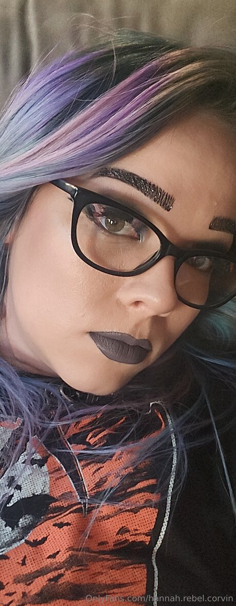 Hannah Rebel Corvin ポルノスター 写真