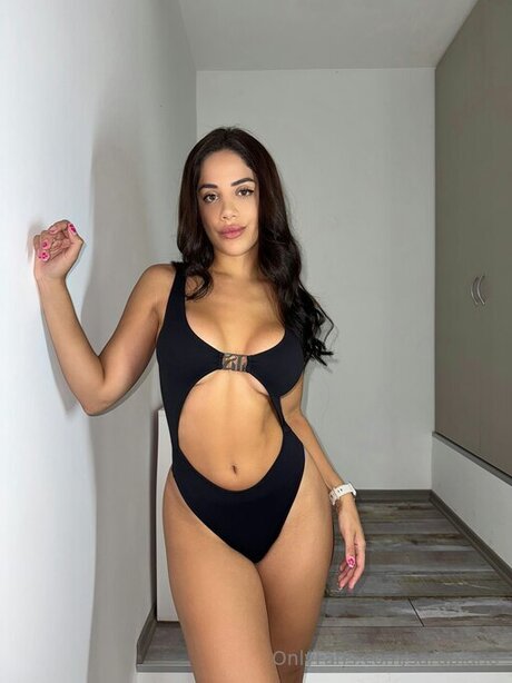 Sarapiano ヌードモデル ギャラリー