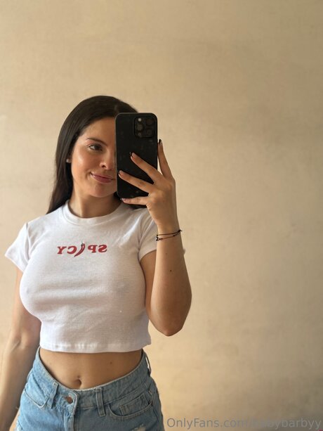 Babybarbyy ポルノスター ヌード 写真