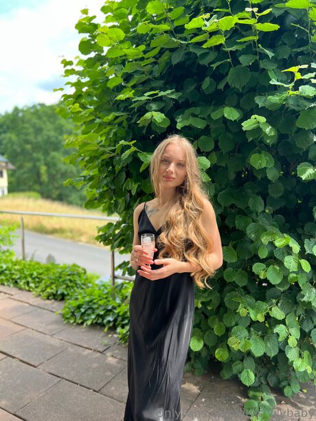 Little Lilybaby ホット女優 画像