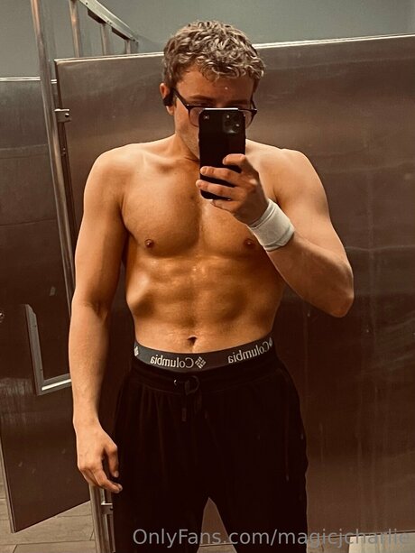 ティーンレズビアンオンリーファンズ ホットxxx 写真