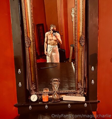 Magicjcharlie アートモデル 写真