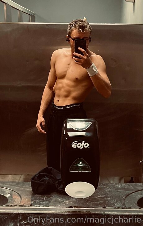 Magicjcharlie 無料女優 画像