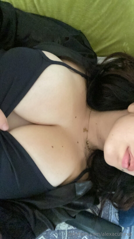 POVオンリーファン 美しいポルノ 画像