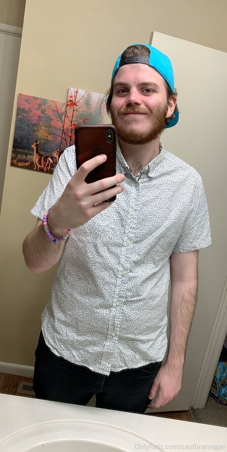 Zbrannigan420 アダルトスター 写真