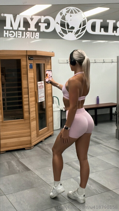 Bellaxmaexo セックスモデル 画像