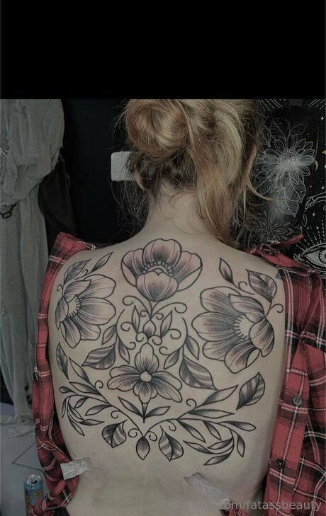 Fatassbeauty エロティックなスター 写真