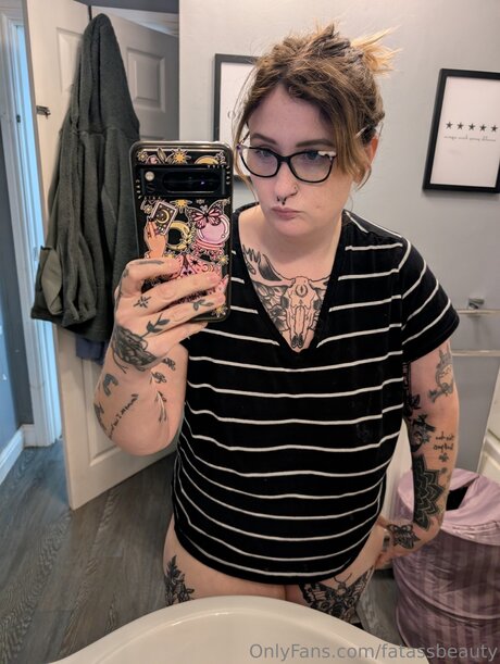 Fatassbeauty ポルノスター ギャラリー