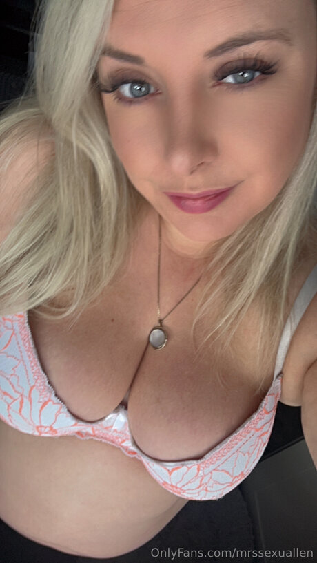 本物のオンリーファンズ ヌード 画像