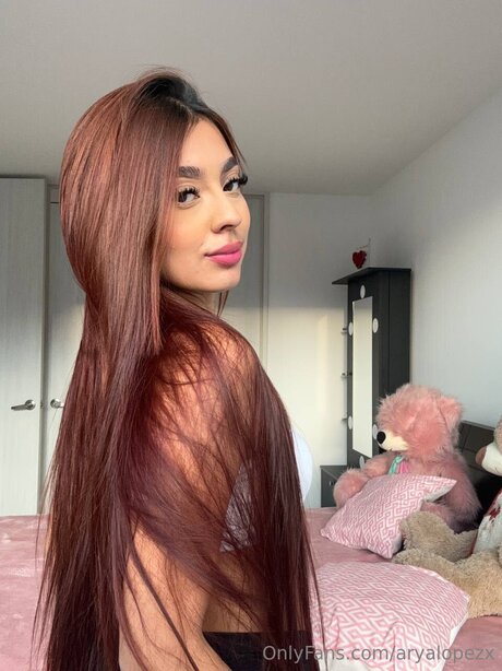 Aryalopezx 可愛い女優 写真
