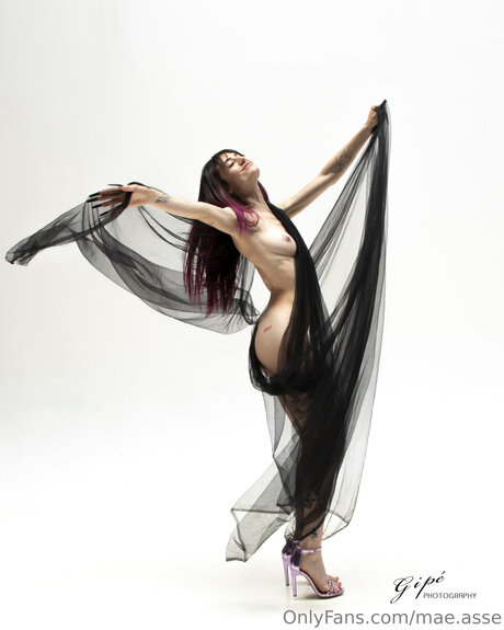 Maepurple Off ポルノスター ヌード 画像