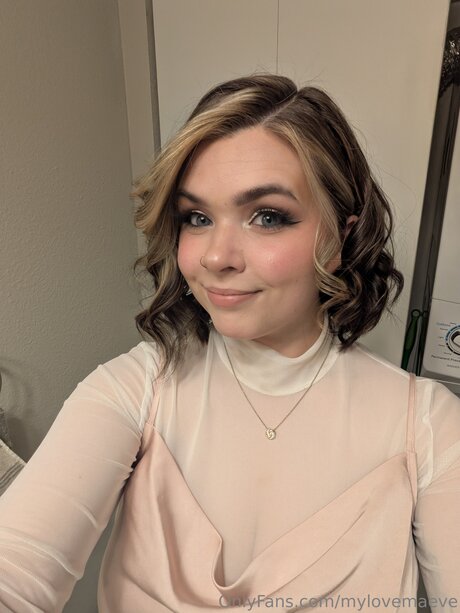 Mylovemaeve ポルノスター xxx 写真