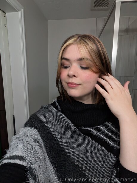 Mylovemaeve 写真集