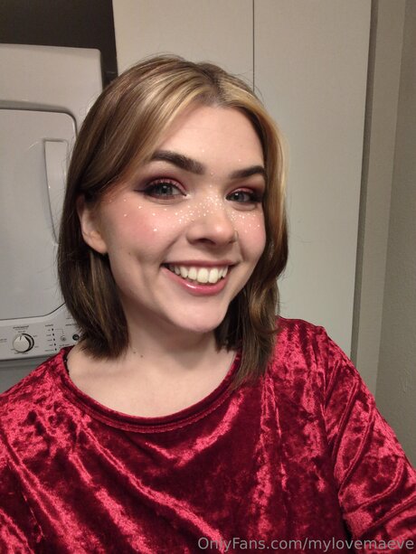 ランジェリーファックオンリーファンズ セクシーヌード 画像