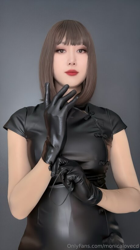 アジア人のおっぱいオンリーファンズ アダルト 画像