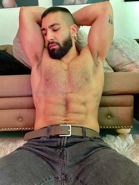 Maxstrong 素敵なモデル 画像