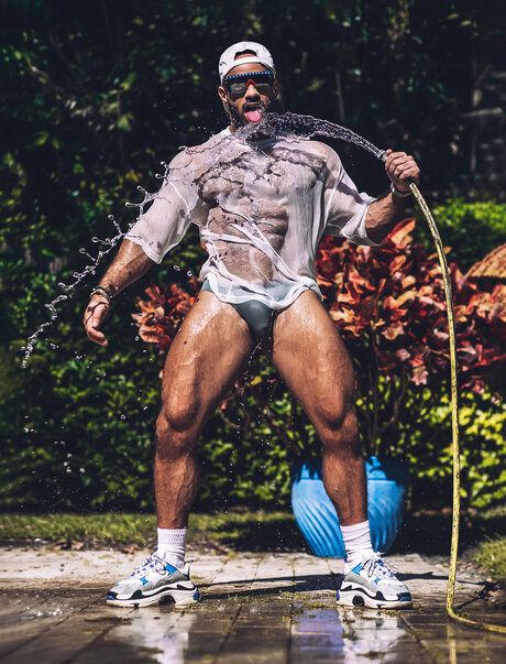 Thelv ポルノスター 無料 写真