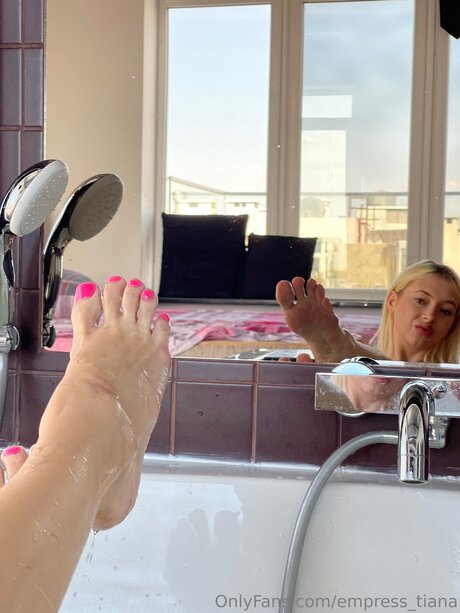 Empress Tiana 最高のポルノスター 写真