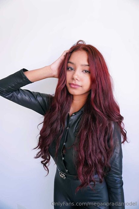 Meganpradamodel プロフィール写真