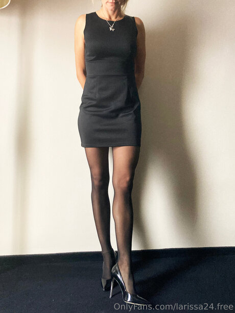 Larissa24 Free スターセックス ギャラリー