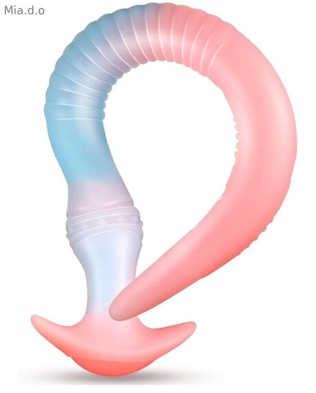 アジア人の偽おっぱいオンリーファンズ エロ 画像