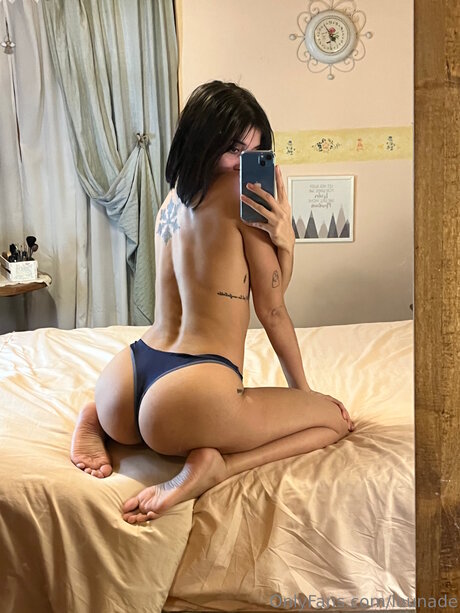 最もホットな裸のオンリーファンズ 無料セクシー 写真