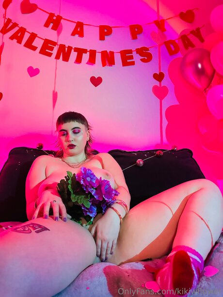 Kikiwflower 美しいポルノスター 画像