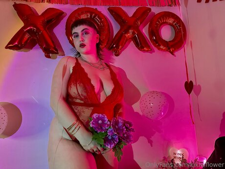 Kikiwflower 裸のモデル 写真