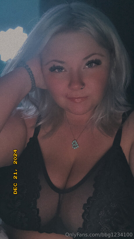 モデルファックオンリーファンズ 無料アダルト 写真