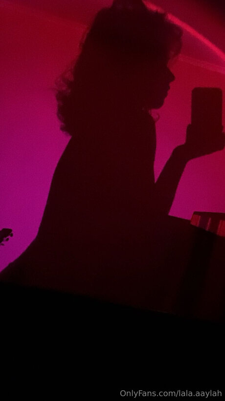 アジア人BBW オンリーファンズ 美しい裸 画像