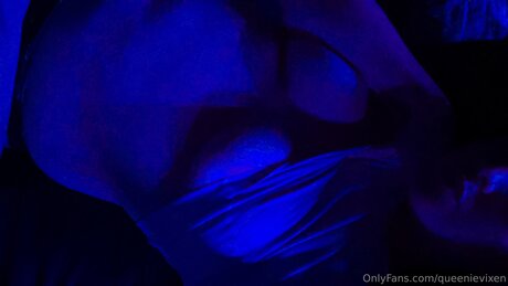 Queenievixen 素敵なモデル 写真