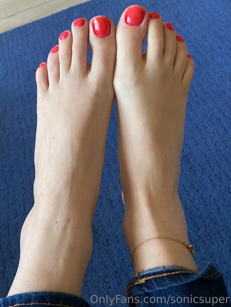 Sonicsuper 裸の女優 写真