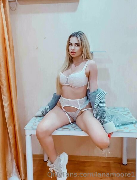 シャワー3P オンリーファンズ セクシーxxx 写真