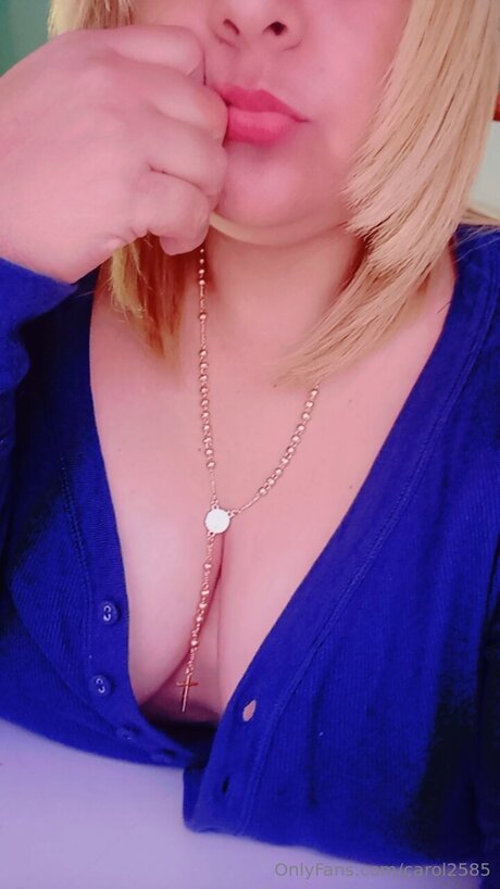 イギリスのおばあちゃんオンリーファンズ 限定 画像