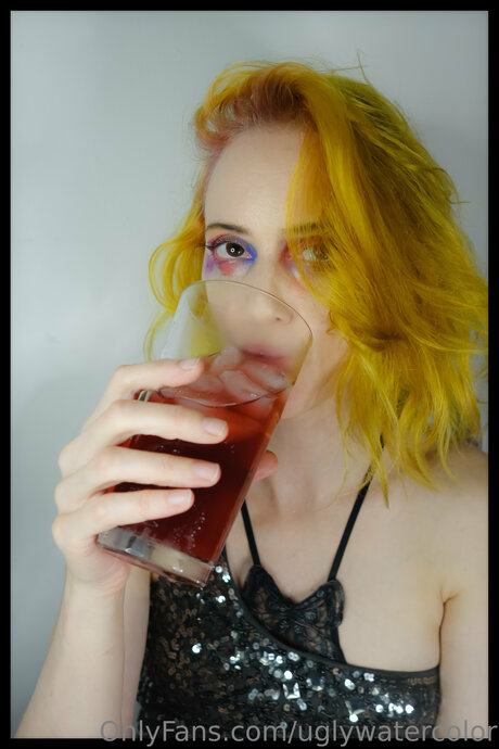 パンストオンリーファンズ 無料裸 写真