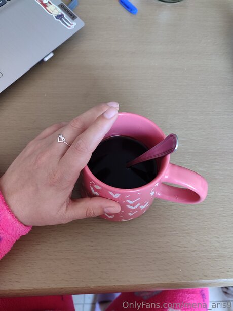 後背位オンリーファンズ ポルノ 画像