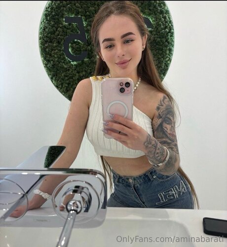 Yummyamina セクシーなスター 写真