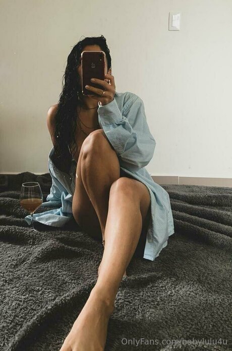 Babylulu4u ポルノモデル 写真