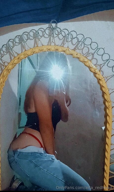 Aria Redhead アート女優 画像