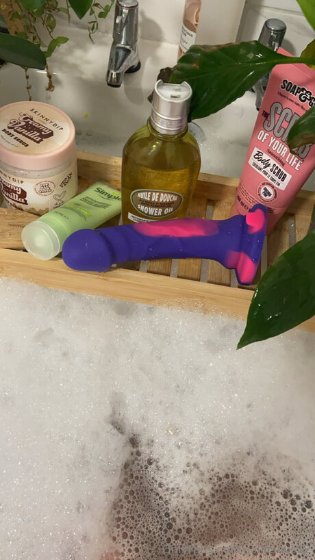 Salacious12 ホットなポルノスター アーカイブ