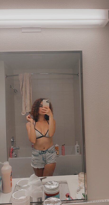 Alexissss24 写真集