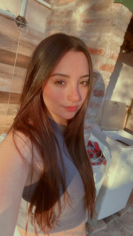 金髪オナニーオンリーファンズ 無料セックス 画像