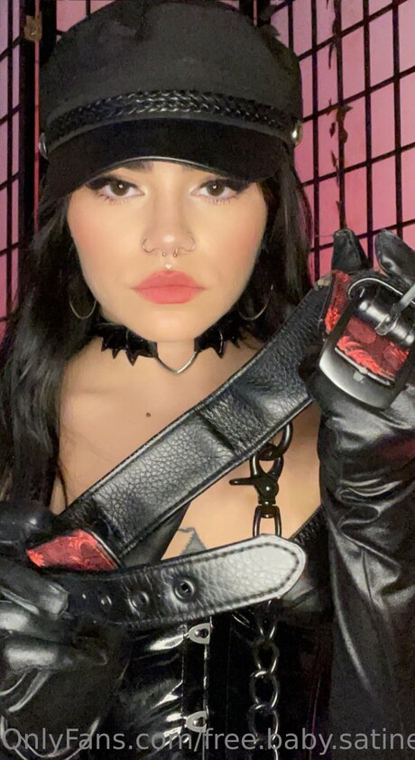 Free Baby Satine アートスター 写真