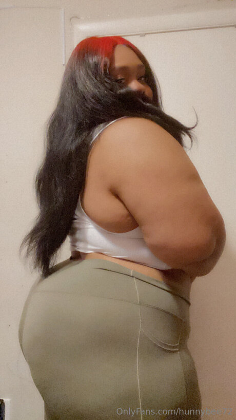 Hunnybee72 素敵なポルノスター 写真