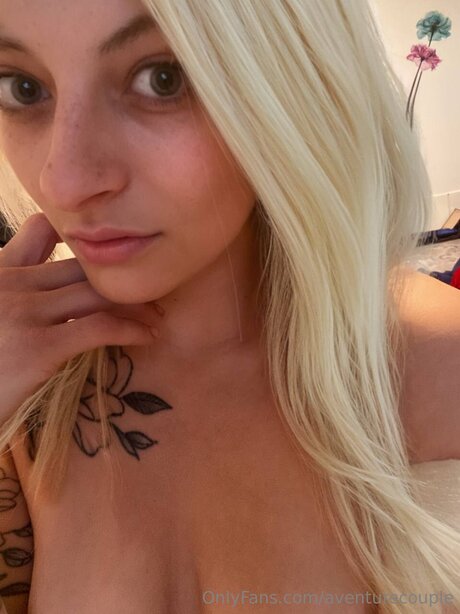 Aventurecouple セクシーモデル 写真