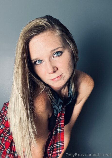 アジアン潮吹き オンリーファンズ 無料エロ 画像