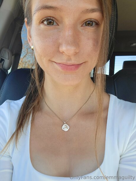 シャワー3P オンリーファンズ セクシー 写真