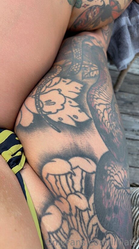 熟女オーガズムオンリーファンズ 無料ポルノ 画像